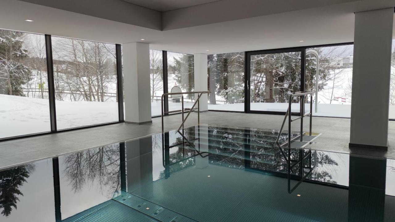 Studio 20Qm Mit Balkon Und Innenpool - 22010 Schluchsee Kültér fotó